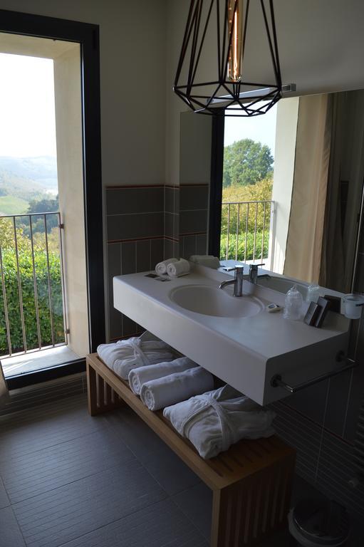 Maison d'hôtes Cascina Langa à Trezzo Tinella Extérieur photo